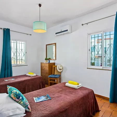 Villa Alegre By *